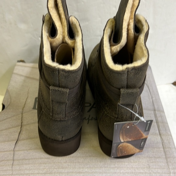 New Bearpaw Krista chestnut distressed women’s boot size 8 - Picture 4 of 7